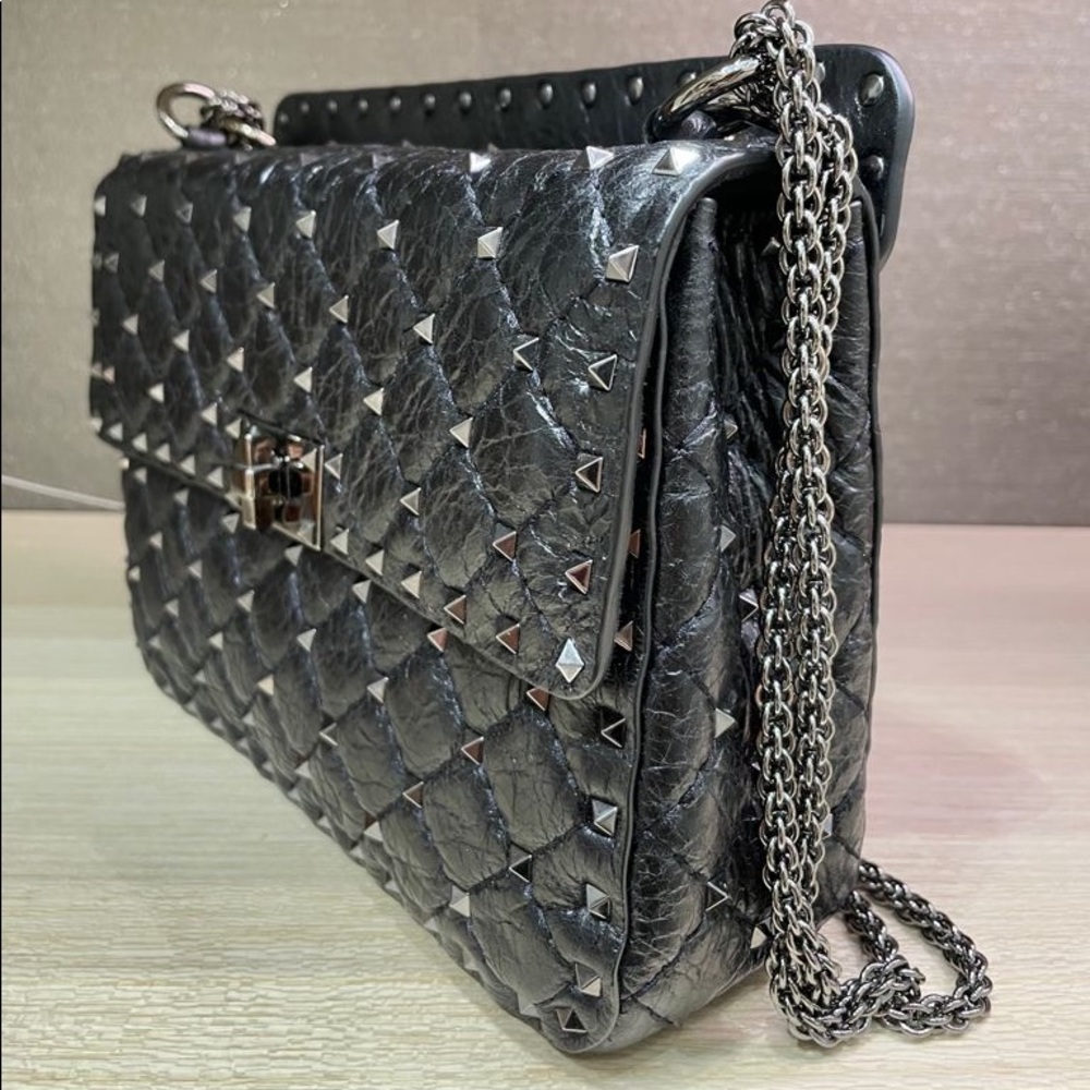 VALENTINO MEDIUM ROCKSTUD LEATHER CHAIN BAG - Picture 5 of 14